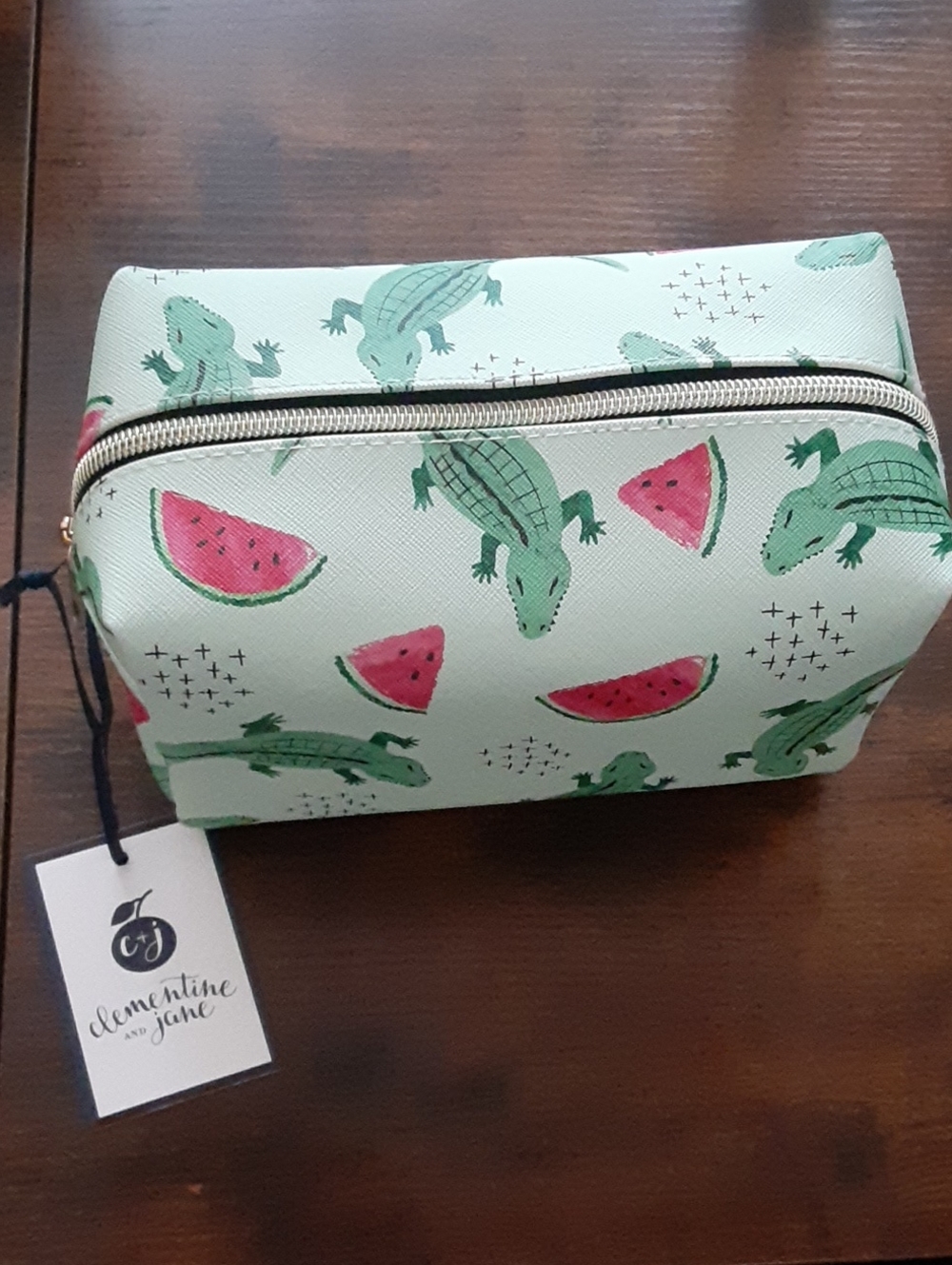 Bundle of Nature Well Lip Tinting Glaze and a Cosmetic Pouch - Picture 3 of 12
